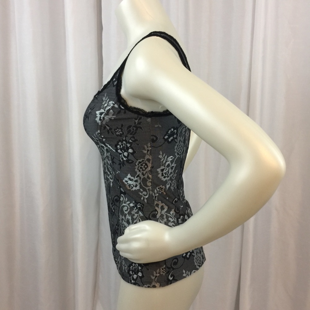 White House Black Market Size XS